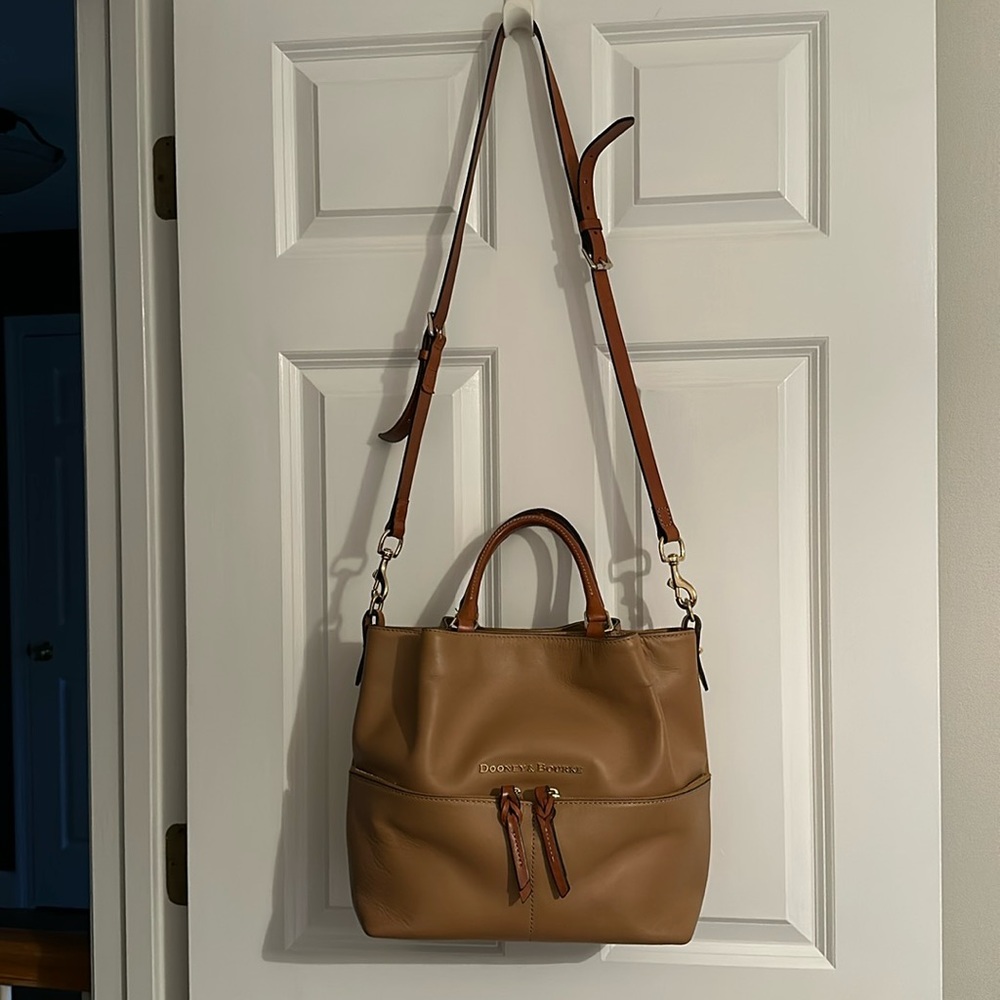 Dooney & Bourke Sachel
